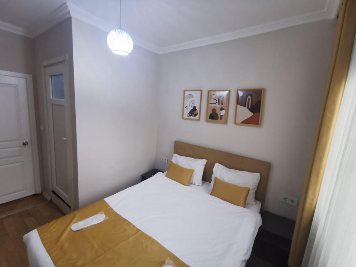 Konut Wooden House Hotel Istanbul Luaran gambar