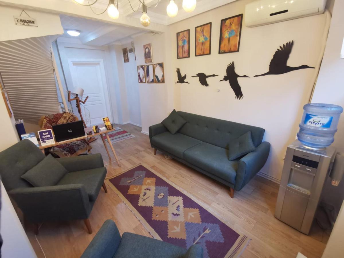 Konut Wooden House Hotel Istanbul Luaran gambar