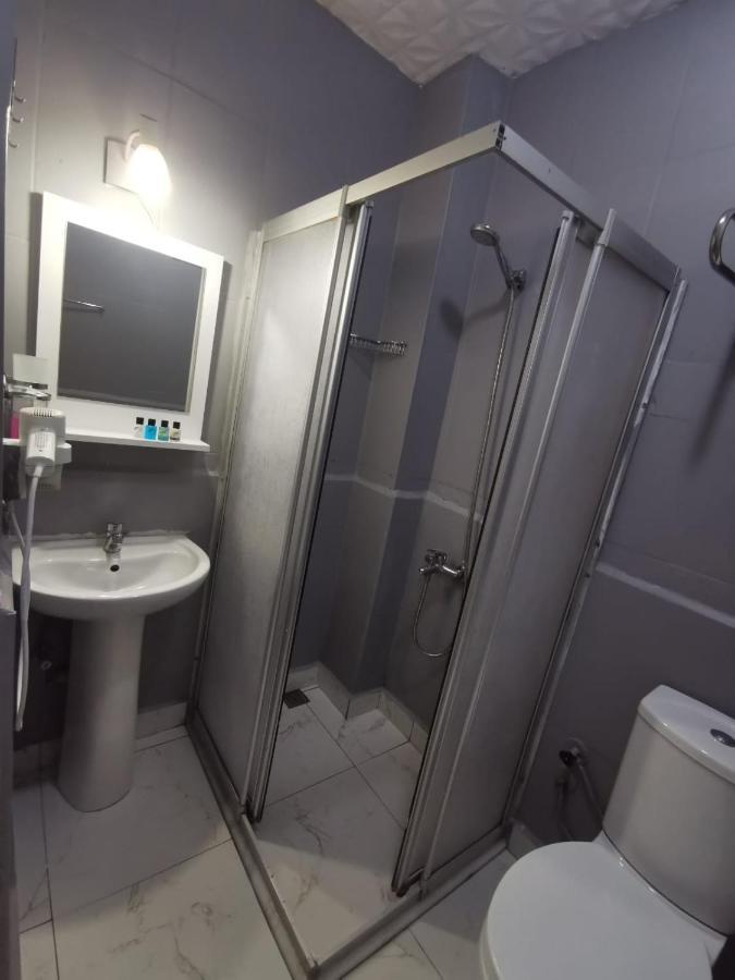 Konut Wooden House Hotel Istanbul Luaran gambar